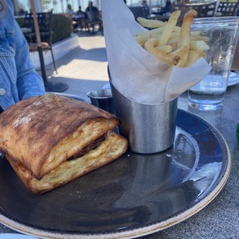 Parkers' Lighthouse - Garlic Cheese Bread Burger - Seafood Near Me - Long Beach, California