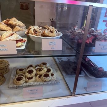 Sugarbloom Cakery And Coffee - Coffee & Tea Near Me - Redlands, California
