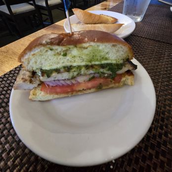Zack’s Bistro - Chicken Pesto Sandwich - Soup Near Me - Arlington, Texas