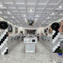 Lumos Jewelers - Grand Opening in Ellicott City