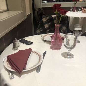 Saray Turkish Restaurant - Table with roses - Turkish Near Me - West Haven, Connecticut Saray Turkish Restaurant - Table with roses - Turkish Near Me - West Haven, Connecticut