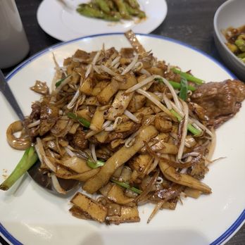 Yi Xin Cafe - N01. Beef Chow Fun - Hong Kong Style Cafe Near Me - Honolulu, Hawaii