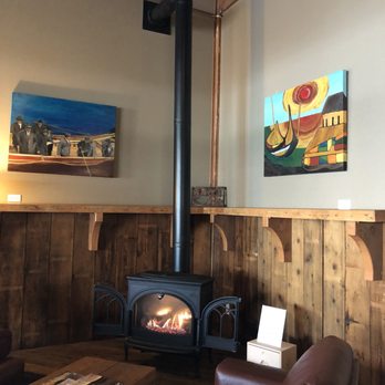 Coelho Winery - Wineries Near Me - Amity, Oregon