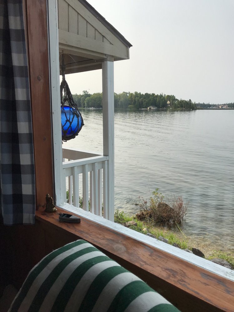 WATERLAWN COTTAGES Updated September 2024 86 S Smith Pt, Cedarville
