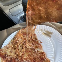 Labella Pizza and Pasta - Cheese Pizza