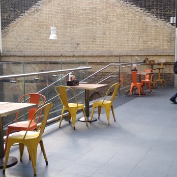 The Parcel Yard - Balcony - British Near Me - London, XGL