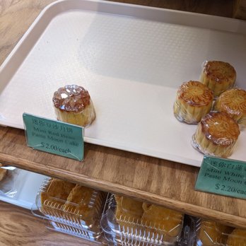 Shan Shan Bakery - a variety of pastries on display - Bakeries Near Me - Edmonton, Alberta