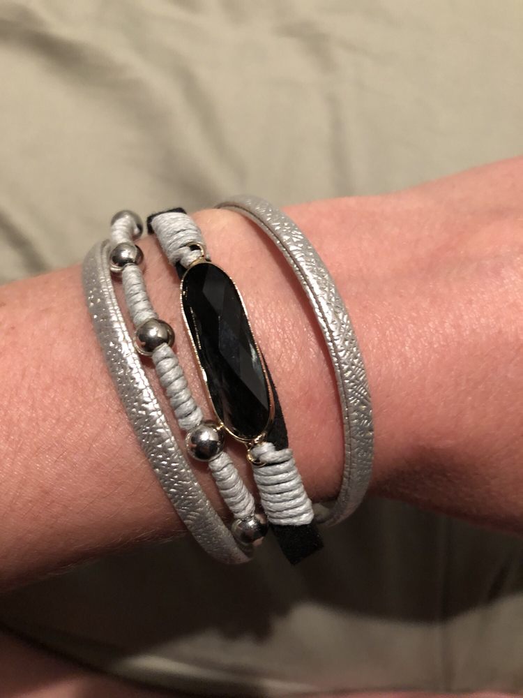 BANGLES & BAGS Updated September 2024 15 Reviews 708 W Main St