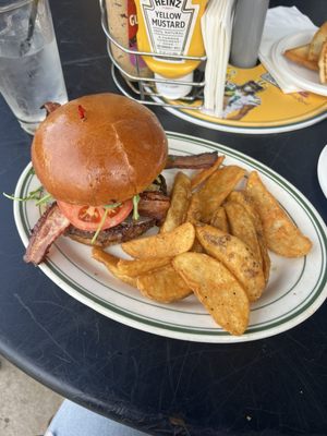 Jack's American Pub by null