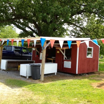Salem Berry Farm - The berry hut - Farms Near Me - Virginia Beach, Virginia