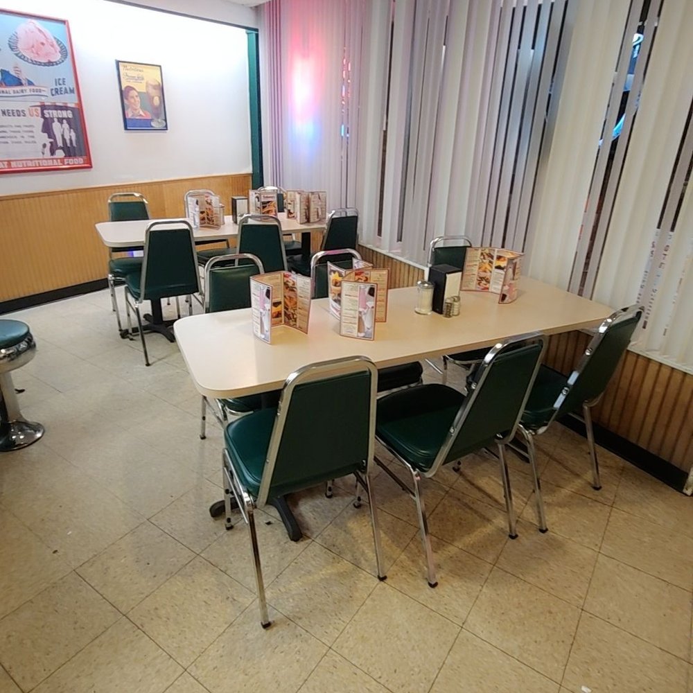 Schoops Hamburgers - Burgers Near Me - Munster, Indiana