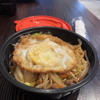 Kanji Noodle Bar - Beef Yakisoba - Bars Near Me - Pasadena, Maryland