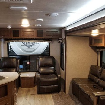 Giant RV - RV Repair Near Me - Downey, California