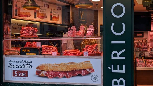 Mesón Cervantes by null