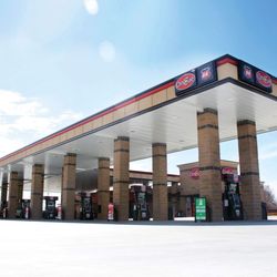 Oncue Express #118 - OnCue is a convenience store chain offering a selection of beverages, fresh food, fuel and clean restrooms.