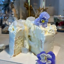 Lur Ros Thai Kitchen - Yung coconut cake