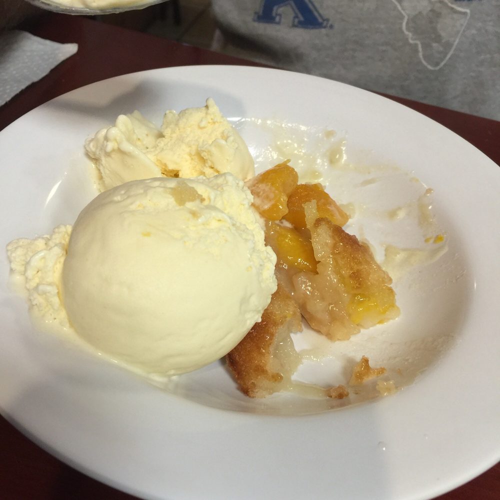 Bubby's BBQ - Peach cobbler - Buffets Near Me - Corbin, Kentucky