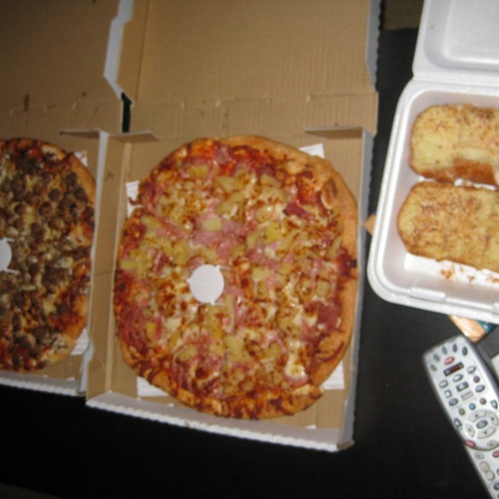 New York Pizza - manager's special (2 liter diet coke not pictured) - Pizza Near Me - Mountain View, California New York Pizza - manager's special (2 liter diet coke not pictured) - Pizza Near Me - Mountain View, California