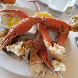 Steamed Snow Crab Legs