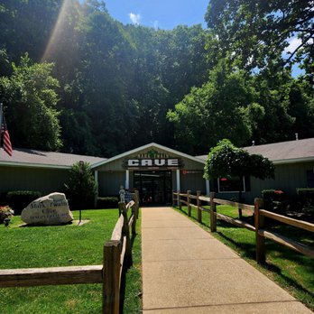 Mark Twain Cave - Outside - Landmarks & Historical Buildings Near Me - Hannibal, Missouri