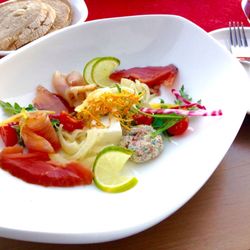 Gasthaus Hubertus - Vorspeise: "Saibling- und Forellenvariationen" © Peter J.