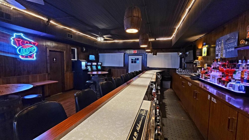 WHISKEY BARREL SALOON Updated September 2024 N1502 County Road A