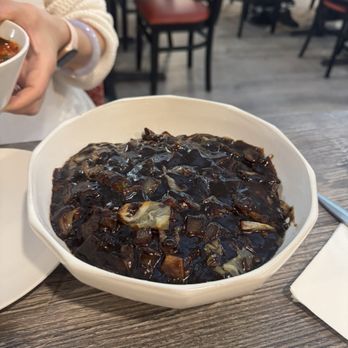 Hong Yeon - Jajang Myeon!   Best in Hawaii! - Chinese Near Me - Honolulu, Hawaii