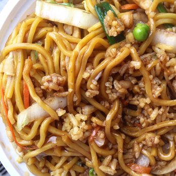 Great Taste Chinese Restaurant - Chicken lo mein. - Chinese Near Me - Cleveland, Ohio Great Taste Chinese Restaurant - Chicken lo mein. - Chinese Near Me - Cleveland, Ohio