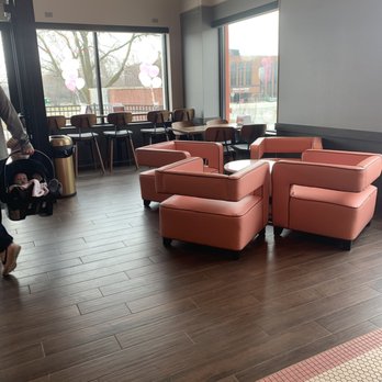 Stan's Donuts & Coffee - Seating Area - Coffee & Tea Near Me - Oak Brook, Illinois Stan's Donuts & Coffee - Seating Area - Coffee & Tea Near Me - Oak Brook, Illinois