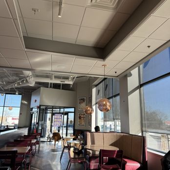 Blackberry Market - Coffee & Tea Near Me - Oak Brook, Illinois