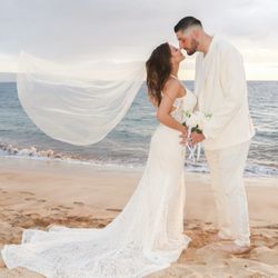 Affordable Barefoot Maui Wedding