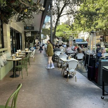 Café Bastille Downtown Miami - Outdoor seating - French Near Me - Miami, Florida Café Bastille Downtown Miami - Outdoor seating - French Near Me - Miami, Florida