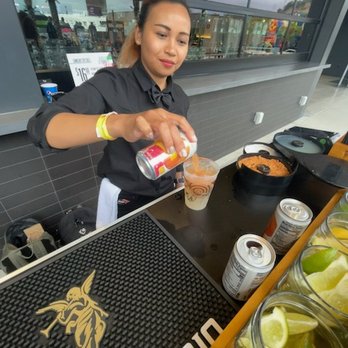 Cheerful Bartending - Bartenders Near Me Cheerful Bartending - Bartenders Near Me