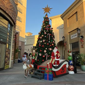 Atlantic Times Square - Christmas Tree - Shopping Centers Near Me - Monterey Park, California Atlantic Times Square - Christmas Tree - Shopping Centers Near Me - Monterey Park, California