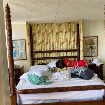 Waikiki Banyan - Vacation Rentals Near Me - Honolulu, Hawaii Waikiki Banyan - Vacation Rentals Near Me - Honolulu, Hawaii