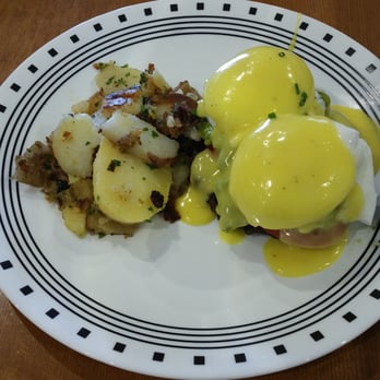 Humble Bee - Barley burger benedict - Breakfast & Brunch Near Me - Northridge, California Humble Bee - Barley burger benedict - Breakfast & Brunch Near Me - Northridge, California