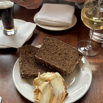 Dean’s - Guinness bread and marmite - Pubs Near Me - New York, New York