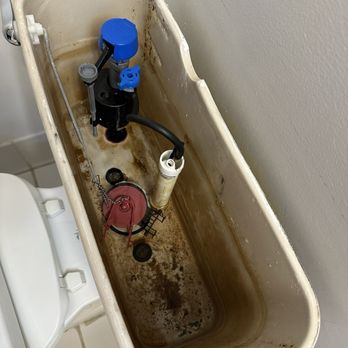 Vacasa - The toilet ran the entire stay and didn't flush - Vacation Rentals Near Me Vacasa - The toilet ran the entire stay and didn't flush - Vacation Rentals Near Me