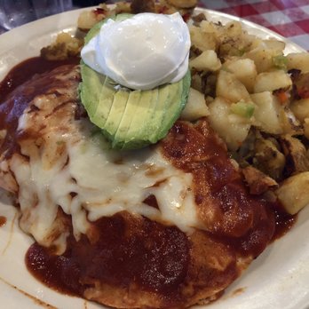 Mo's Egg House - Chicken enchilada omelette with O'Brien potatoes - Breakfast & Brunch Near Me - Temecula, California Mo's Egg House - Chicken enchilada omelette with O'Brien potatoes - Breakfast & Brunch Near Me - Temecula, California
