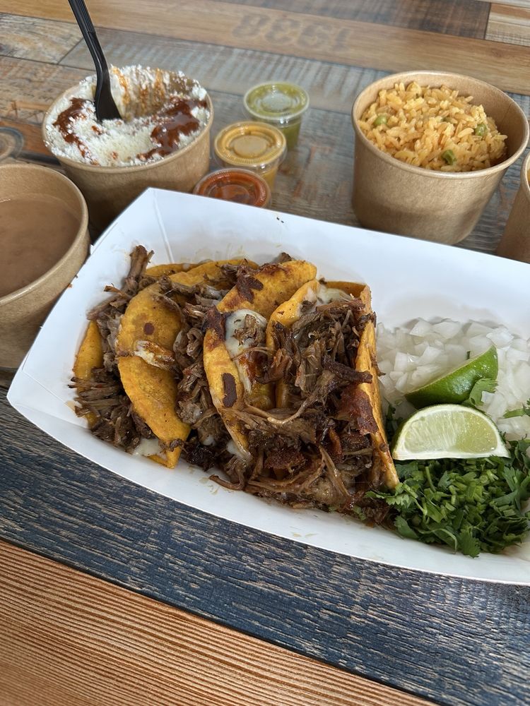 La Vida Taqueria