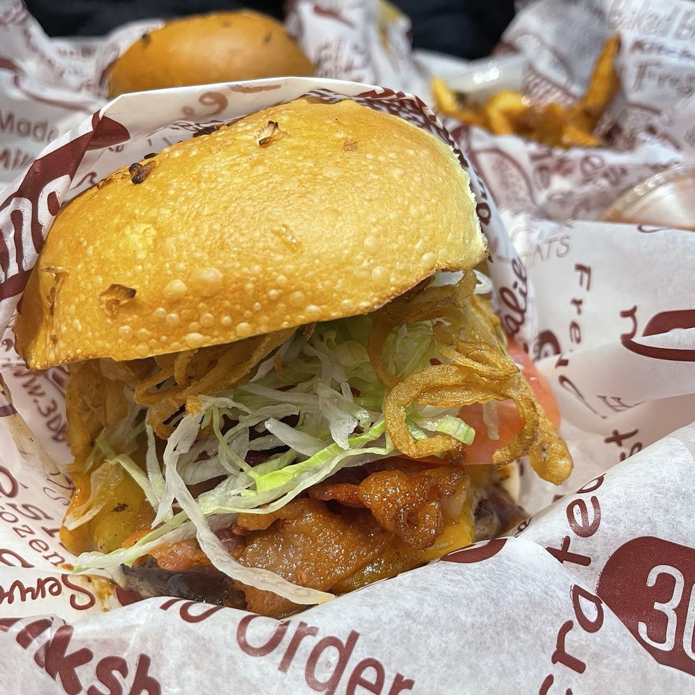 30 Burgers - Hoboken - 2. Bullseye BBQ Burger - Burgers Near Me - Hoboken, New Jersey 30 Burgers - Hoboken - 2. Bullseye BBQ Burger - Burgers Near Me - Hoboken, New Jersey