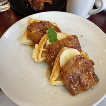 Parla - Fried Chicken and Waffles - Italian Near Me - Boston, Massachusetts Parla - Fried Chicken and Waffles - Italian Near Me - Boston, Massachusetts