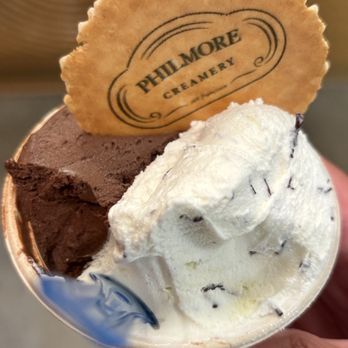 Philmore Creamery - Dark chocolate sorbet and Stracciatella Gelato - Gelato Near Me - San Francisco, California Philmore Creamery - Dark chocolate sorbet and Stracciatella Gelato - Gelato Near Me - San Francisco, California
