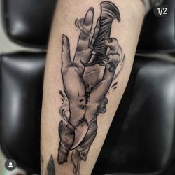 Sesentainueve - Tattoo black and grey