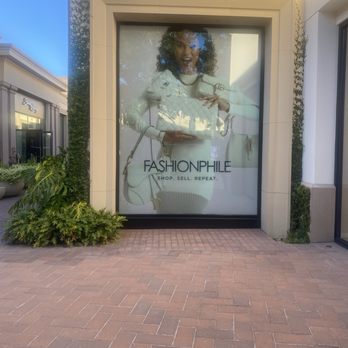 FASHIONPHILE - Outside signage - Used, Vintage & Consignment Near Me - Newport Beach, California