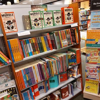 B Dalton Bookseller - Bookstores Near Me - Oviedo, Florida B Dalton Bookseller - Bookstores Near Me - Oviedo, Florida