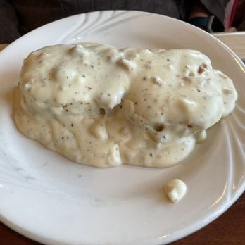 Rogue Regency Inn & Suites - Biscuits and Gravy - Hotels Near Me - Medford, Oregon Rogue Regency Inn & Suites - Biscuits and Gravy - Hotels Near Me - Medford, Oregon