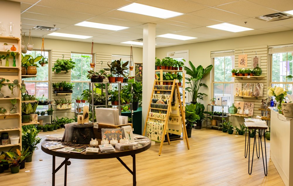 OAK Updated August 2024 62 Photos 116 W 6th St, Bloomington