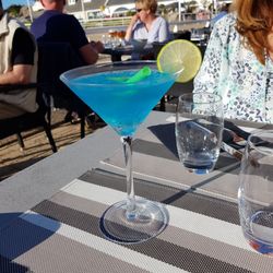 Le Transat - Cocktail Blue Lagoon, mais avec un peu de limonade dedans... Bigre !