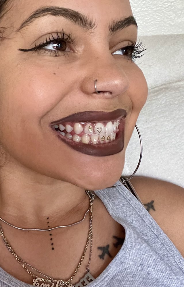 Diente Dulce Tooth Bling Logo